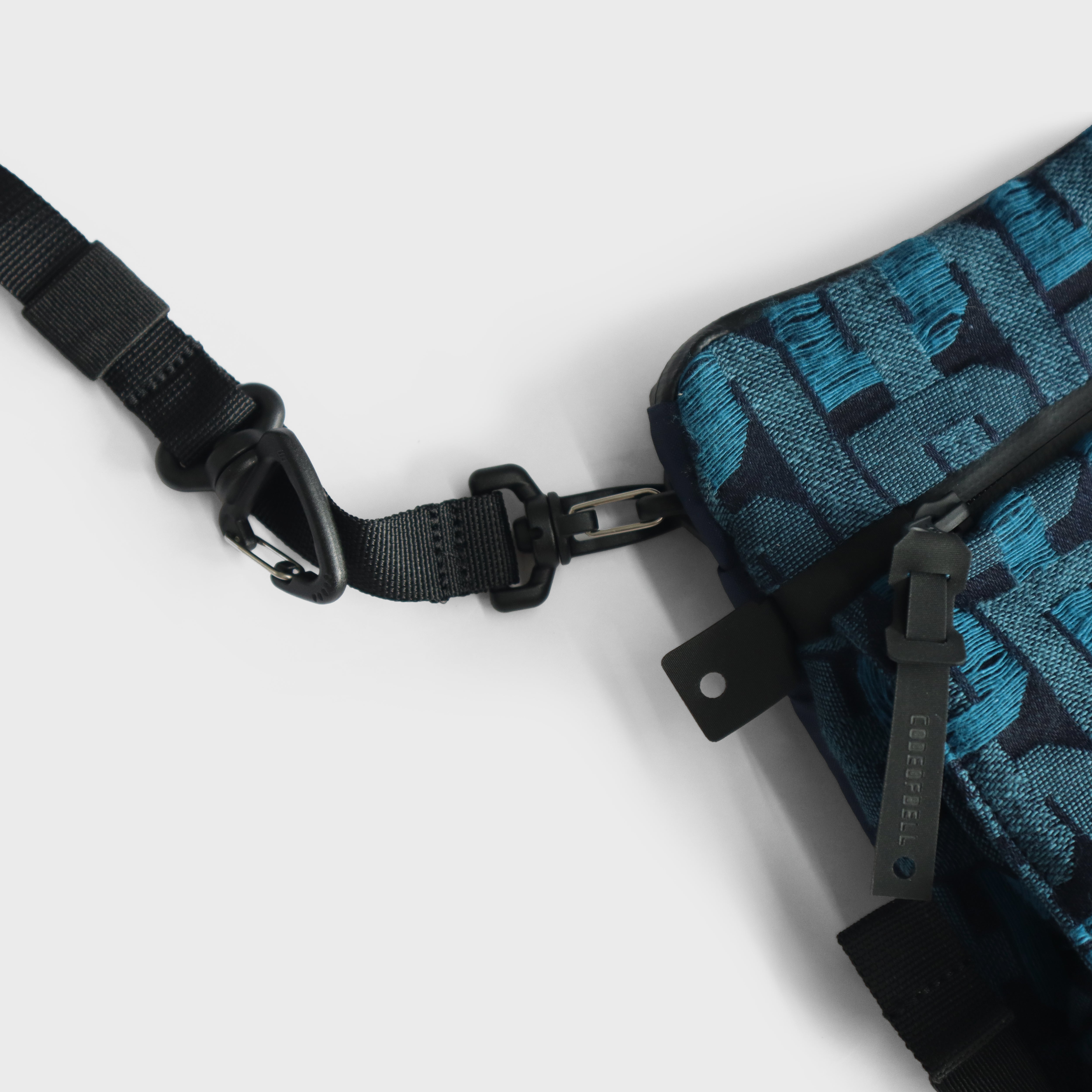 DOUBLE NAME PROJECT III - ANNEX LINER II-平板斜背包