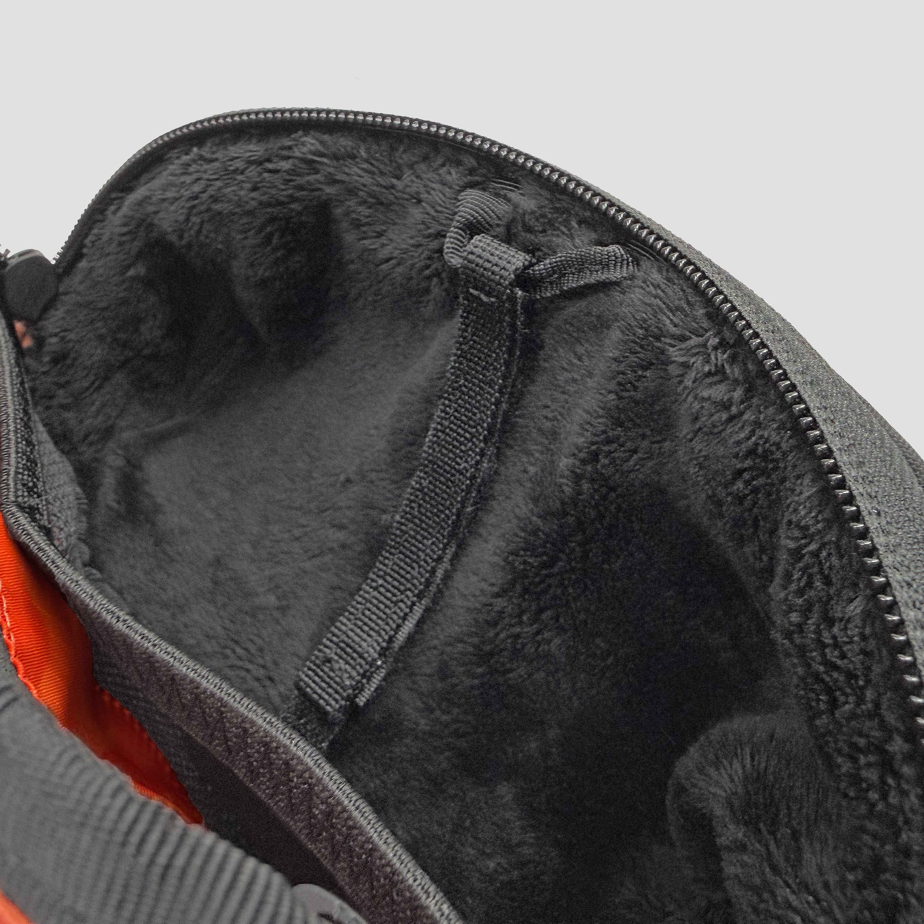 ANNEX POUCH