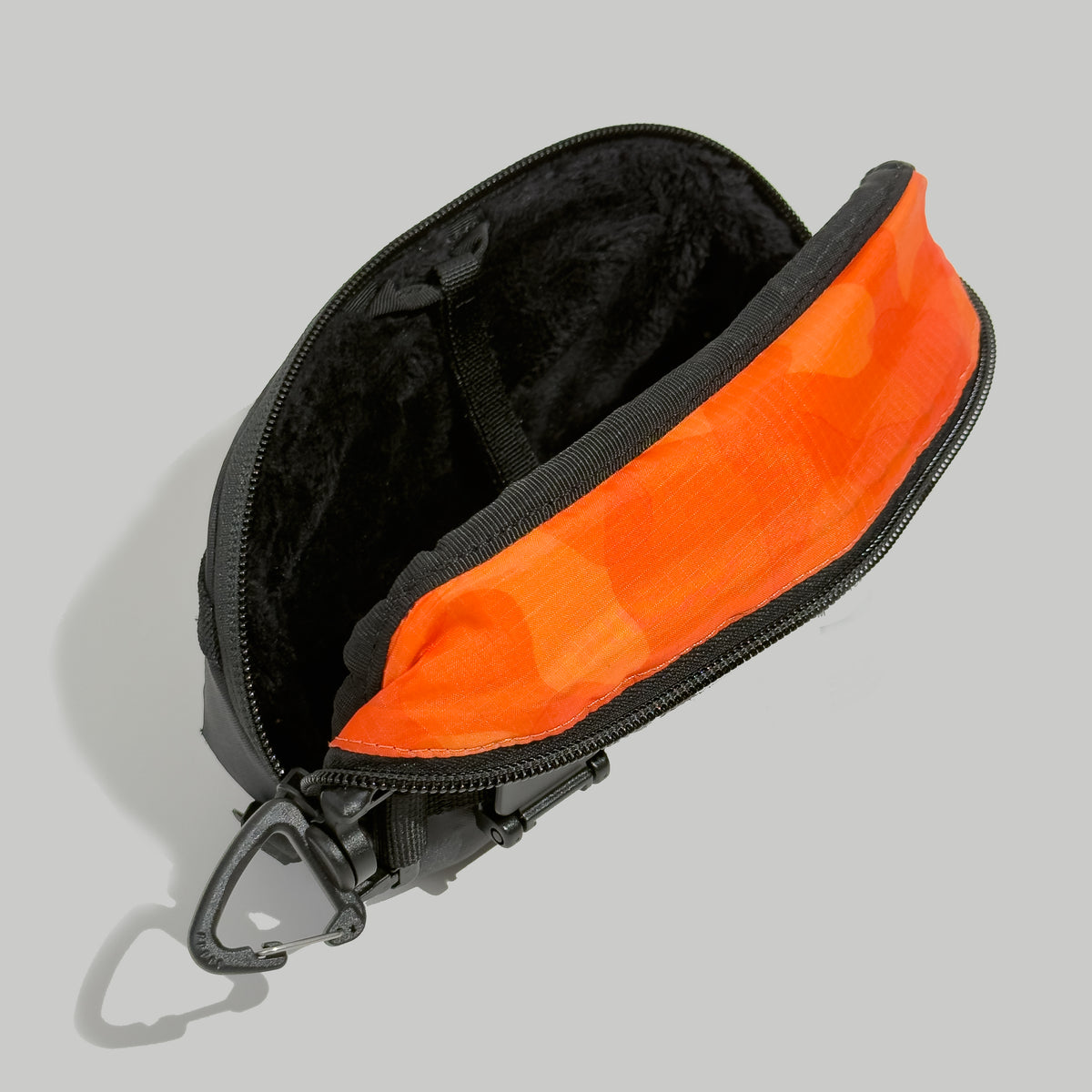 ANNEX POUCH