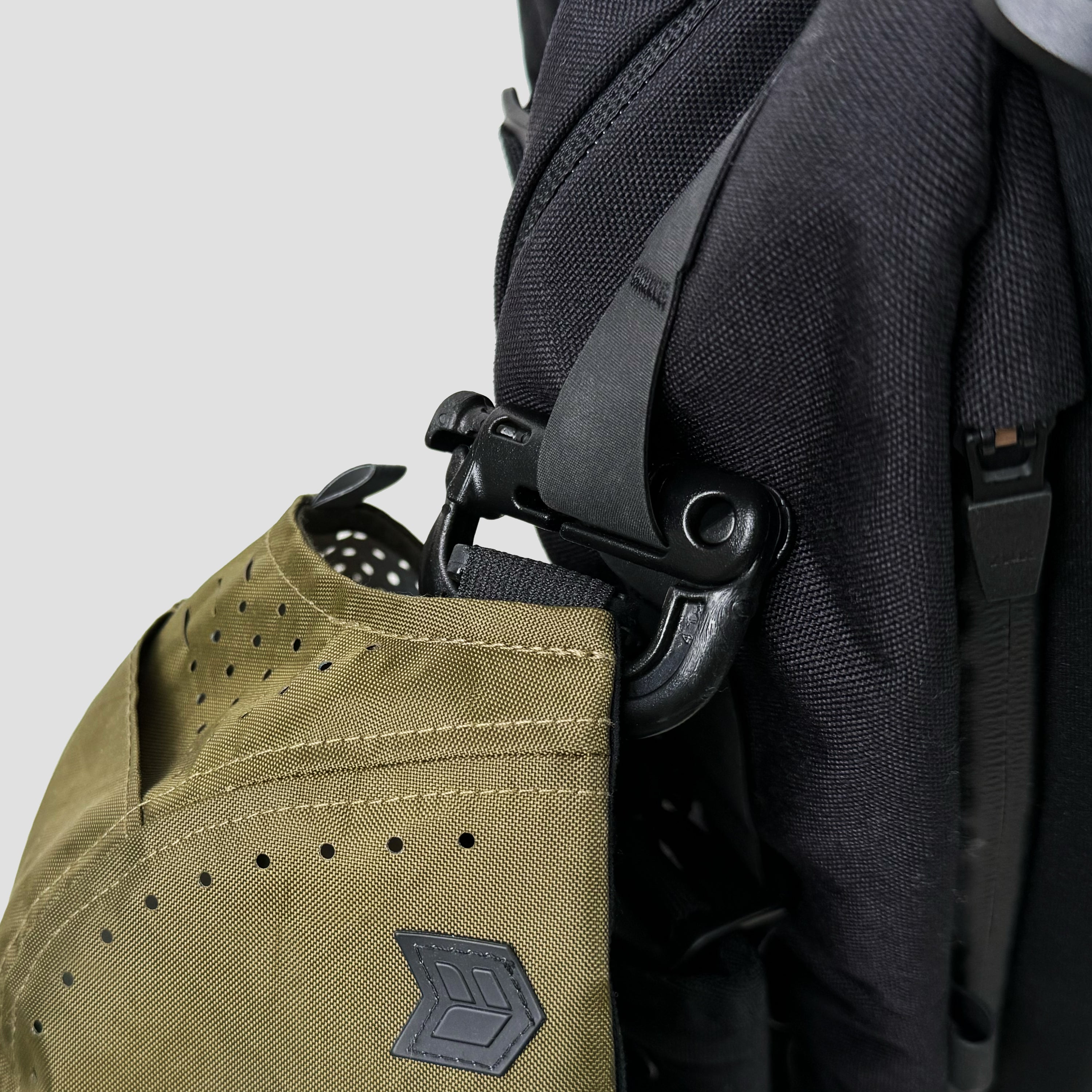 GrimLoc|Tactical D-Ring Clip (Lightweight High-Strength D-Ring)