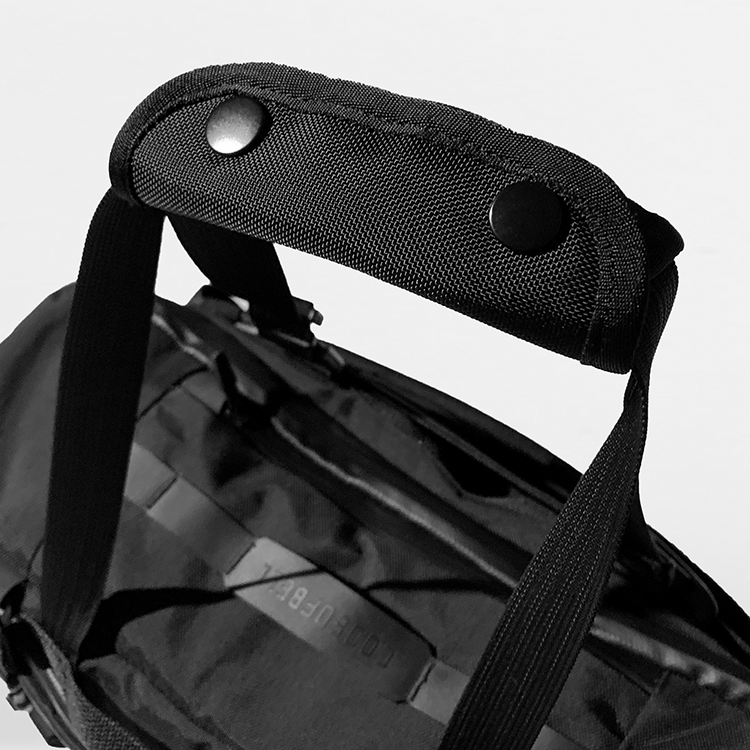 X-TOTE－3－Way Messenger Tote